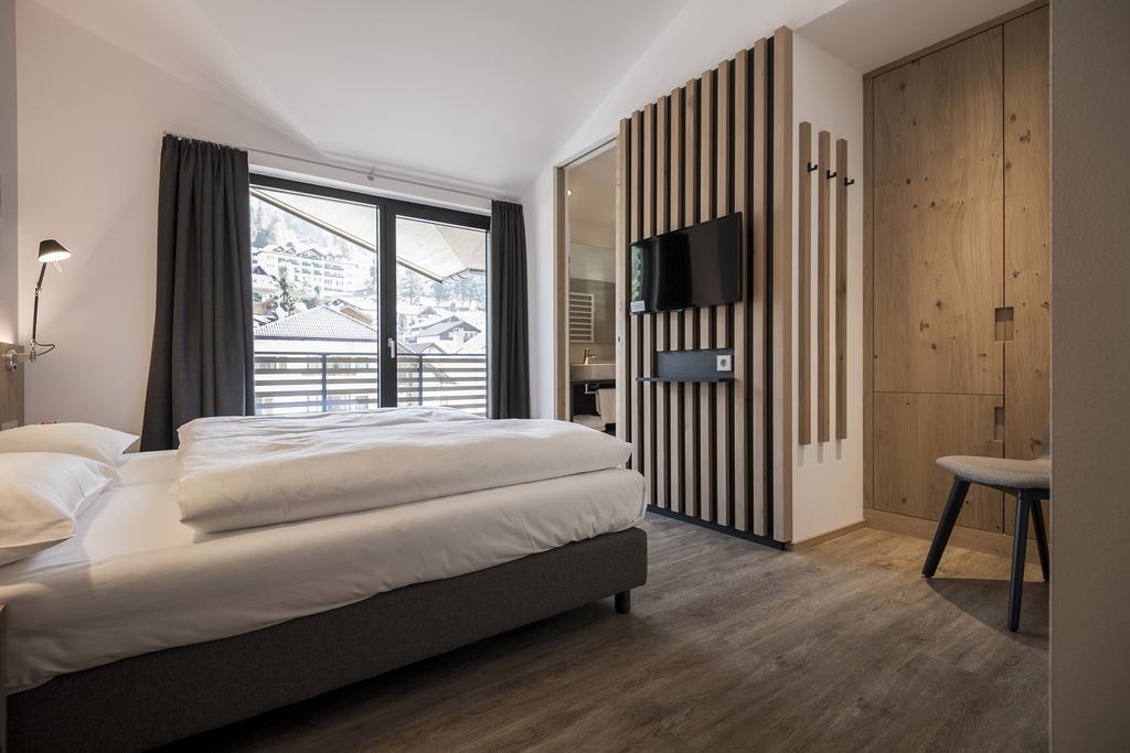 Residence Hotel Fever โอติเซ ภายนอก รูปภาพ